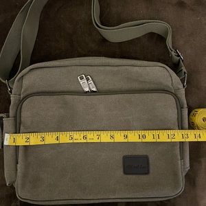 Canvas messenger bag